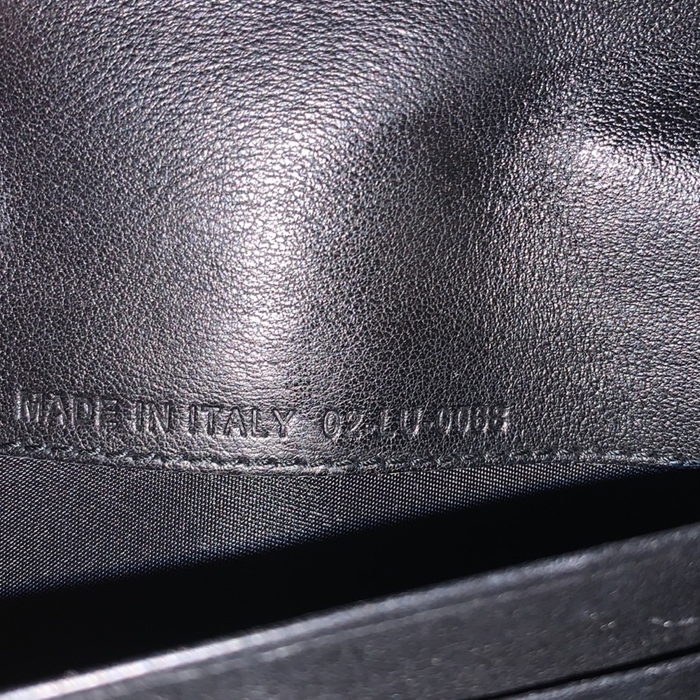 Dior signature Patent Leather Wallet - Picture 8 of 12